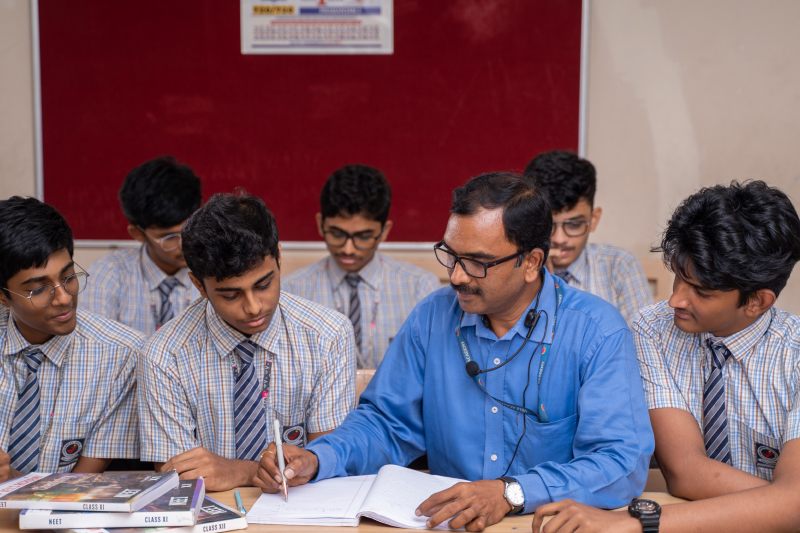 Vels Academy Contact Form Image